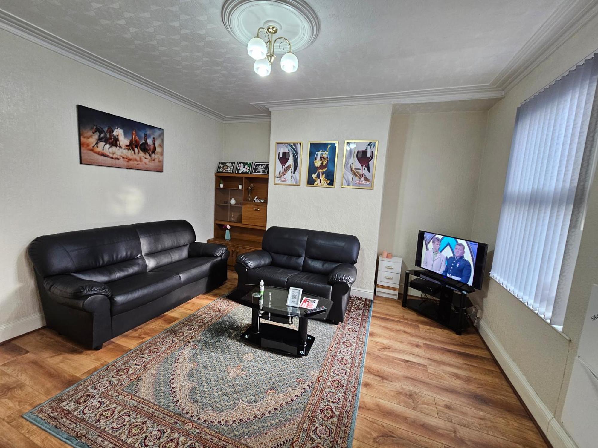 Bright Sunny, Double Bed With Garden, Tv And Wi-Fi Otel Leeds  Dış mekan fotoğraf